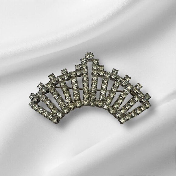 Vintage Rhinestone Fan-Shaped Brooch Pin - Picture 2 of 4